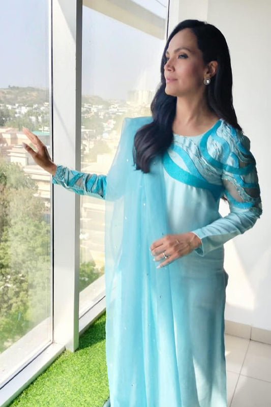 Aamina Sheikh in Vincent