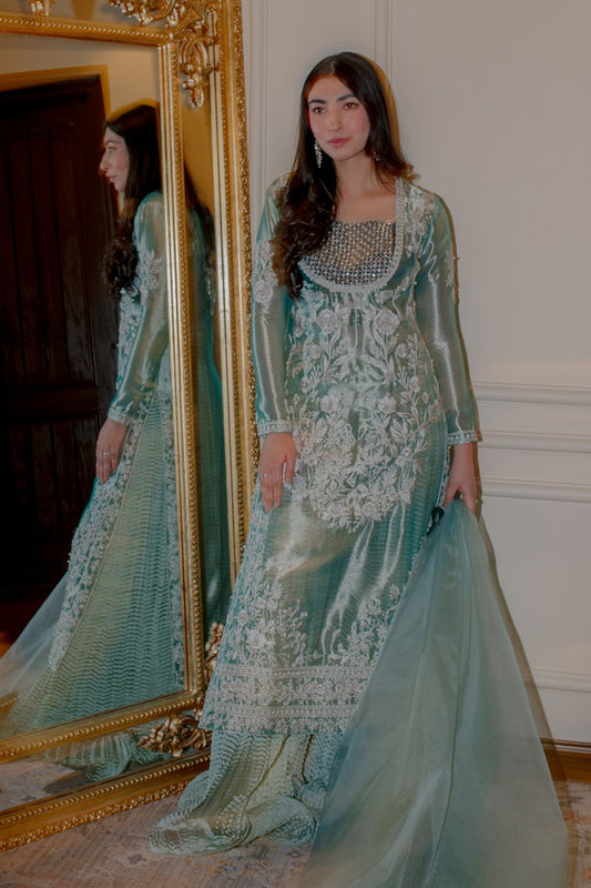 Amina Sultan in Chenab